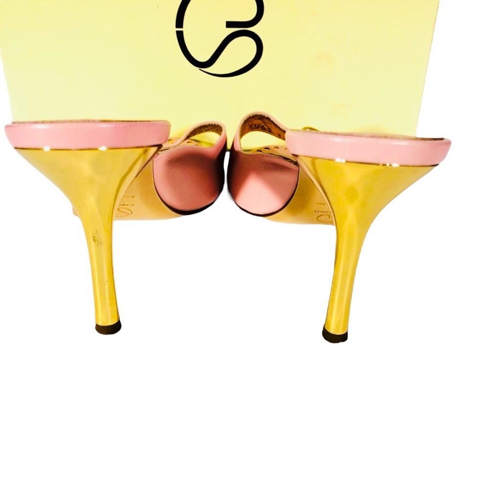 Valentine’s Special St. John pink heel sandal with gold heart accent Sz 8.5 - Picture 10 of 15